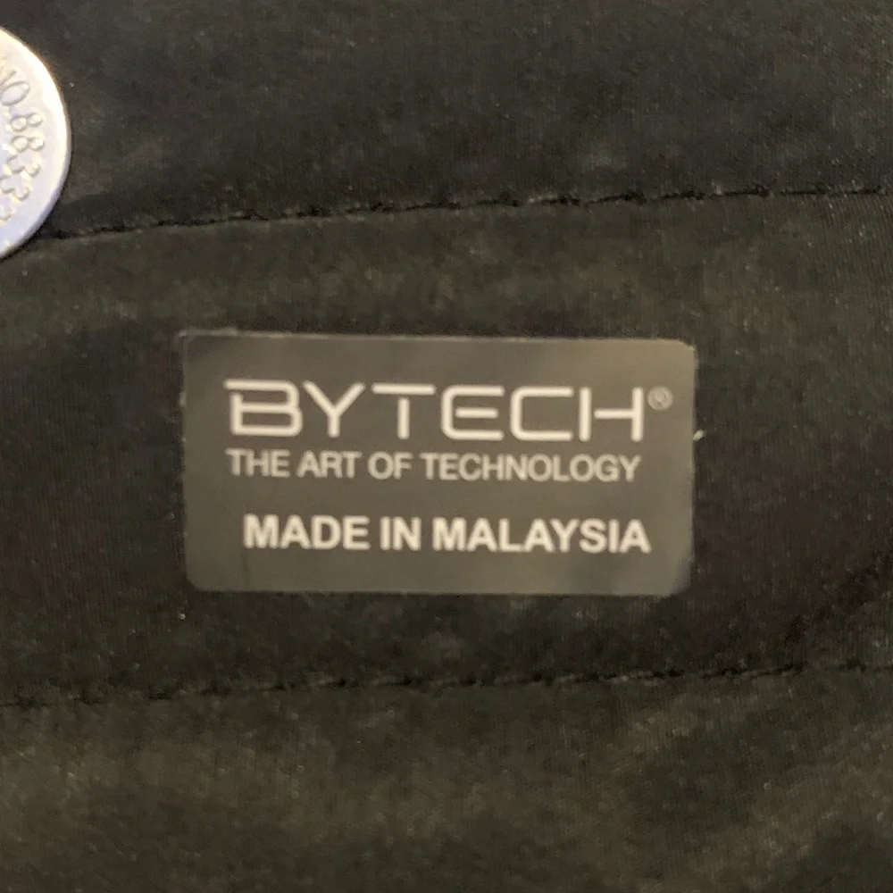 Black Puffer Phone Pouch